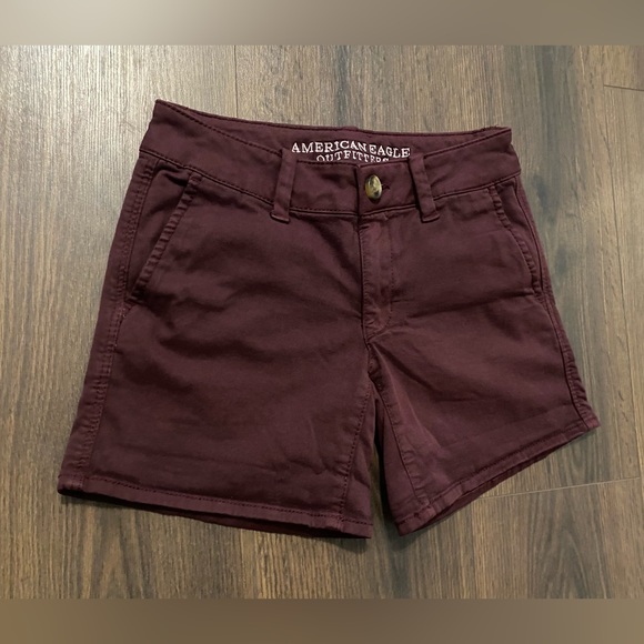 American Eagle Burgundy Midi Shorts 0 - Picture 3 of 8